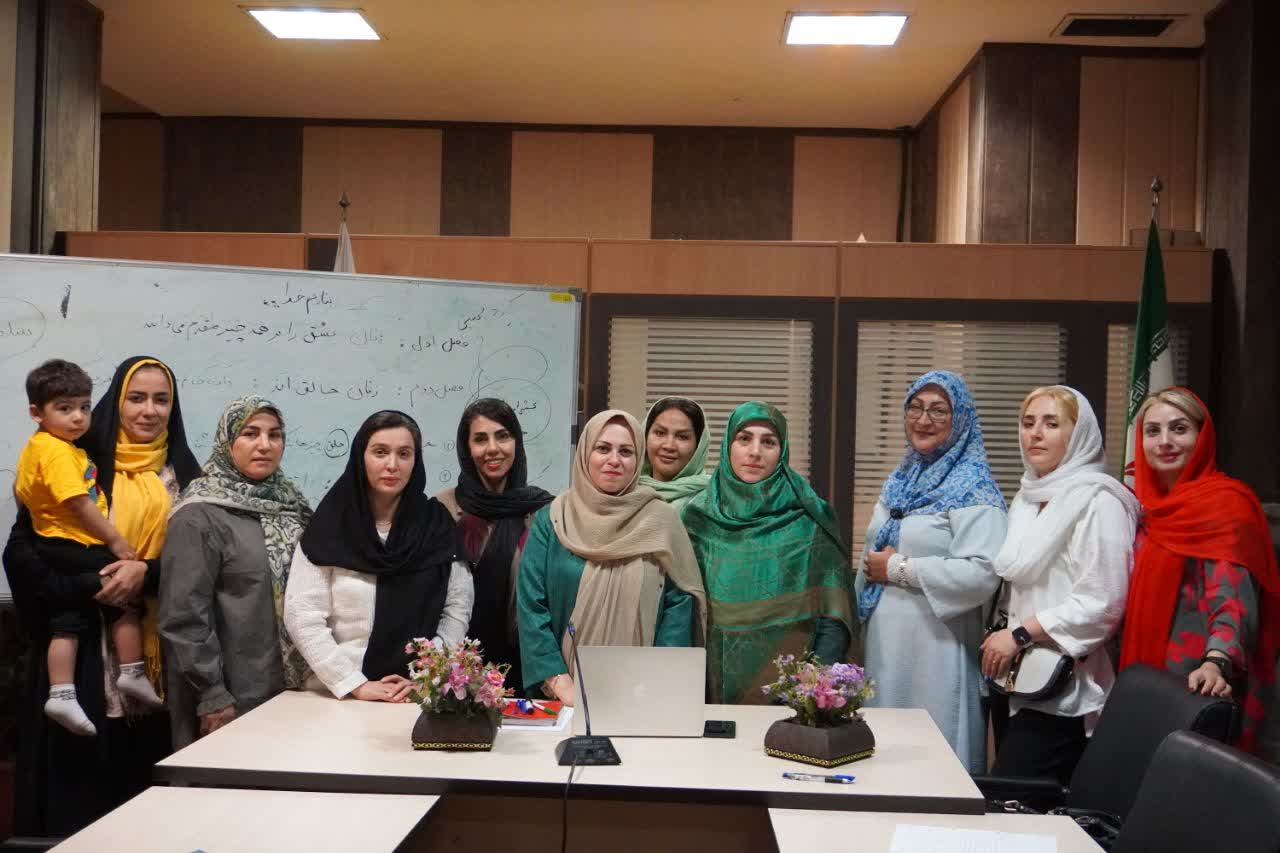 یاشگاه زنان قوی